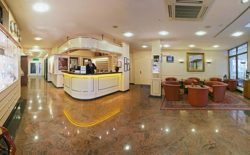 Hotel Kastanienhof Erding Eksteriør billede