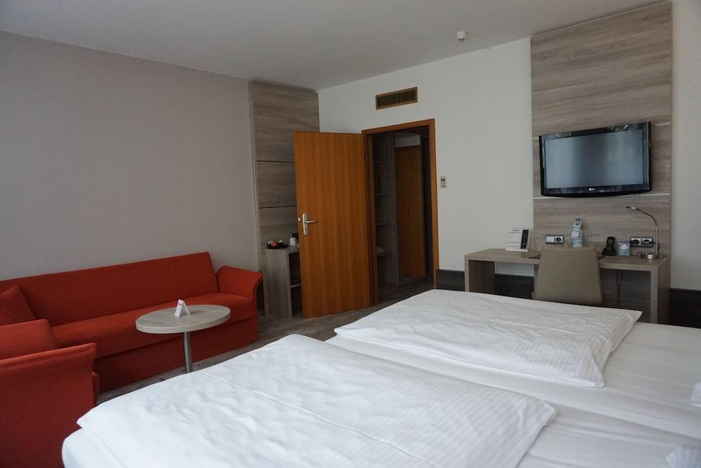 Hotel Kastanienhof Erding Eksteriør billede