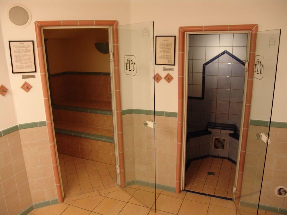 Hotel Kastanienhof Erding Eksteriør billede