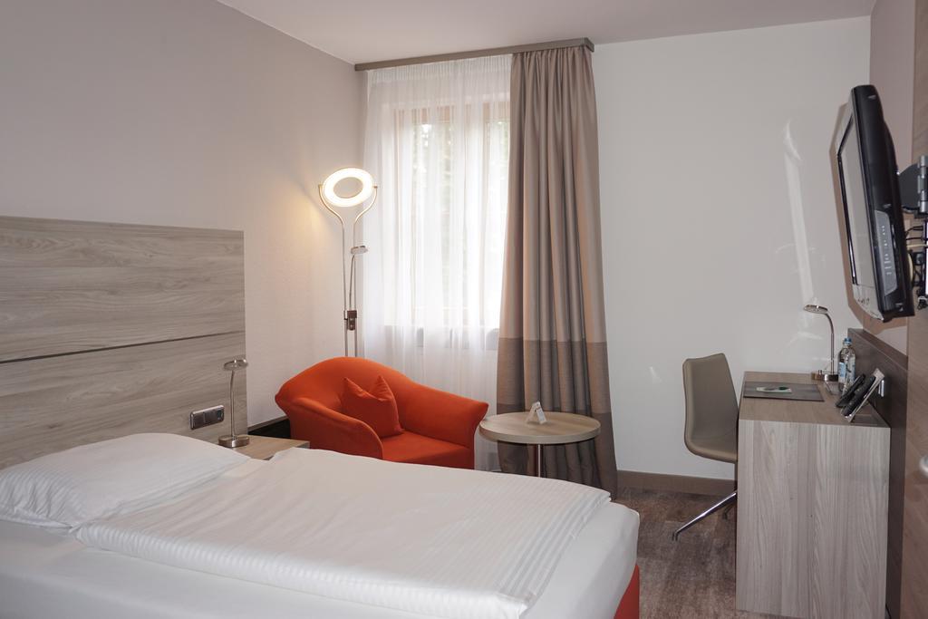 Hotel Kastanienhof Erding Eksteriør billede