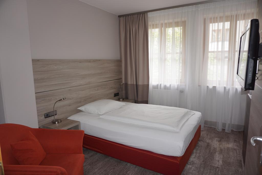 Hotel Kastanienhof Erding Eksteriør billede