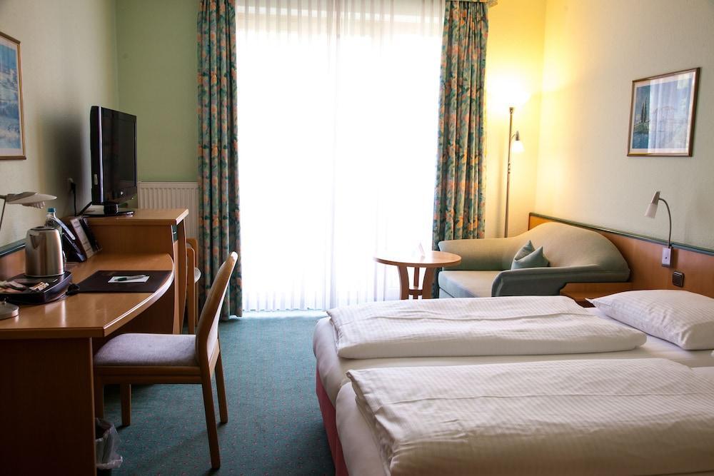 Hotel Kastanienhof Erding Eksteriør billede